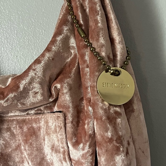 Steve Madden Plush Pink Hobo Bag - Picture 3 of 7